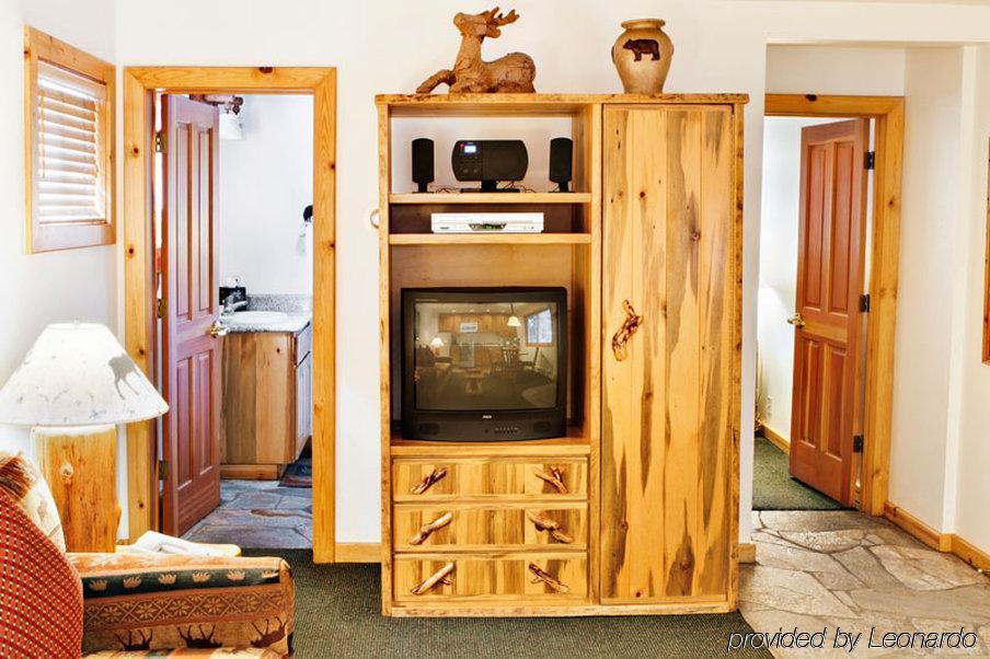 Red Wolf Lakeside Lodge Tahoe Vista Room photo