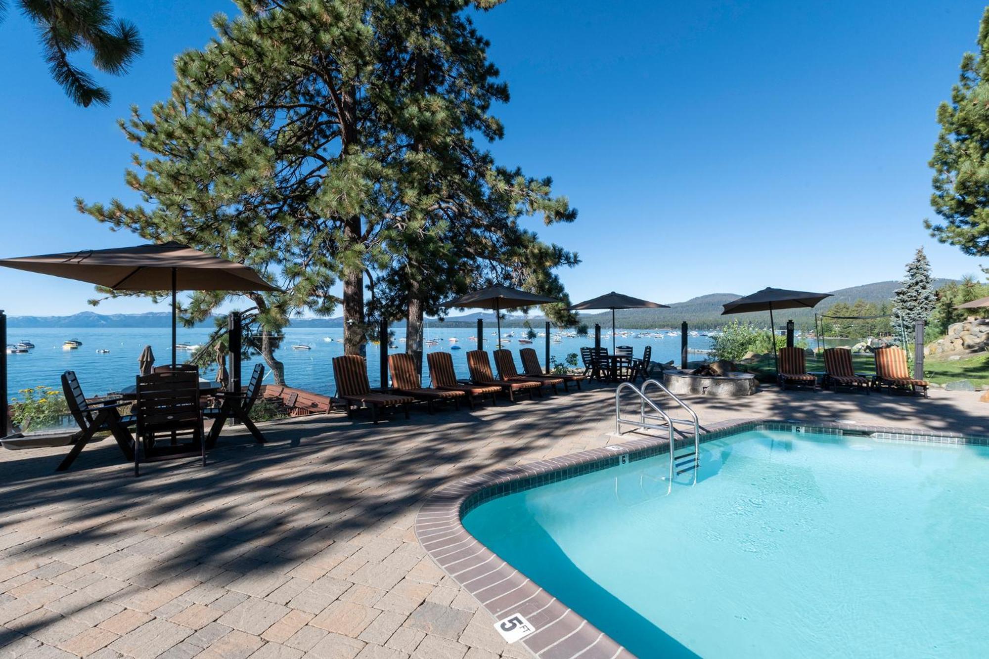 Red Wolf Lakeside Lodge Tahoe Vista Exterior photo