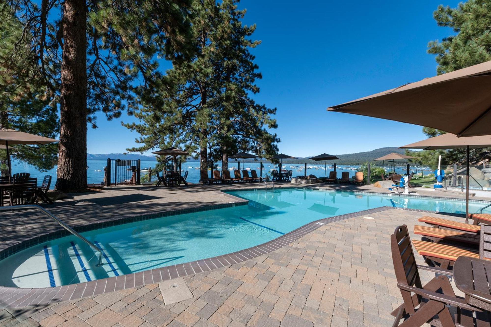 Red Wolf Lakeside Lodge Tahoe Vista Exterior photo