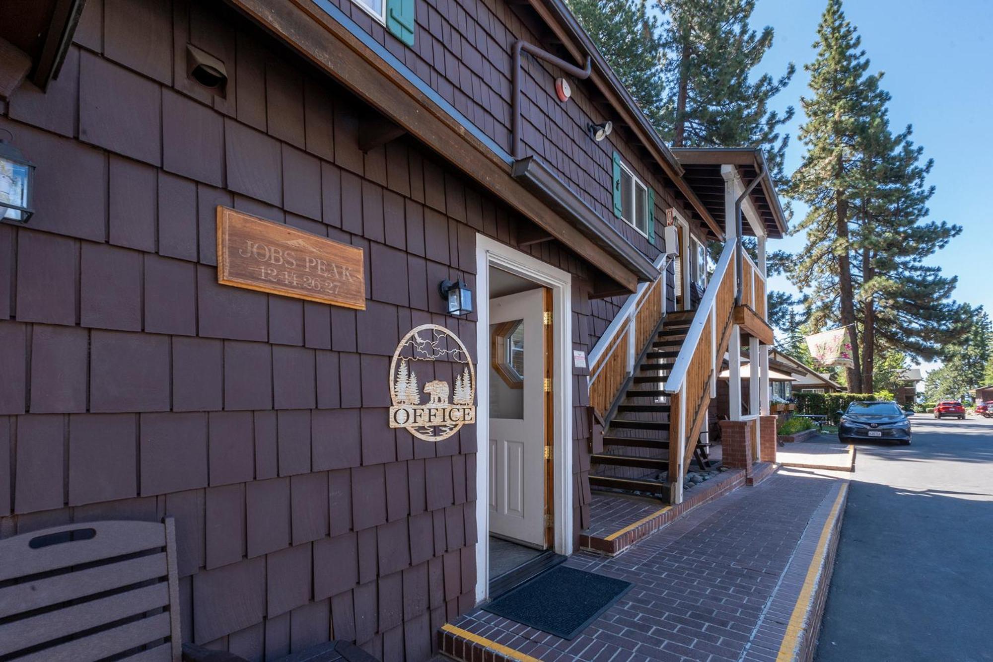 Red Wolf Lakeside Lodge Tahoe Vista Exterior photo